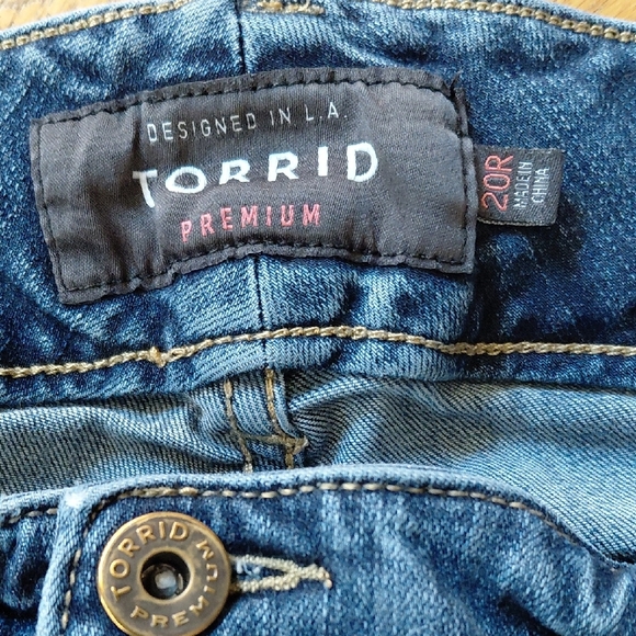 Torrid Dark Blue Skinny Jeans - Picture 2 of 7